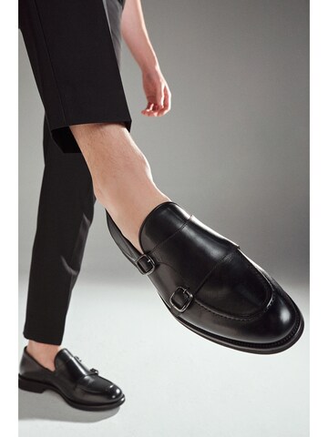 Derimod - Sapato Slip-on em preto