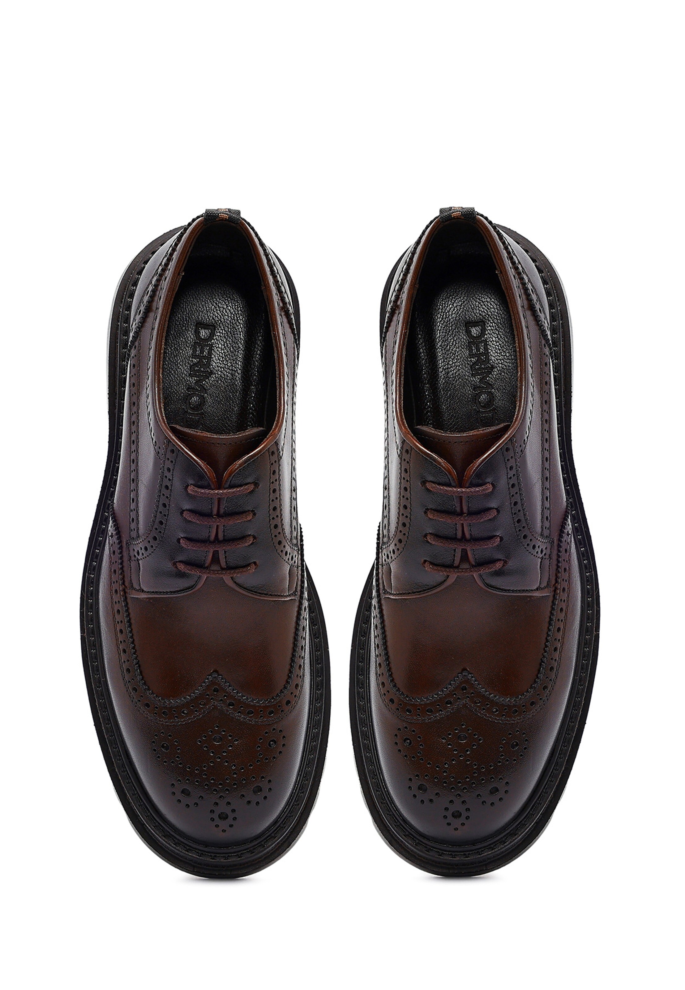 Chaussure à lacets Derimod en marron