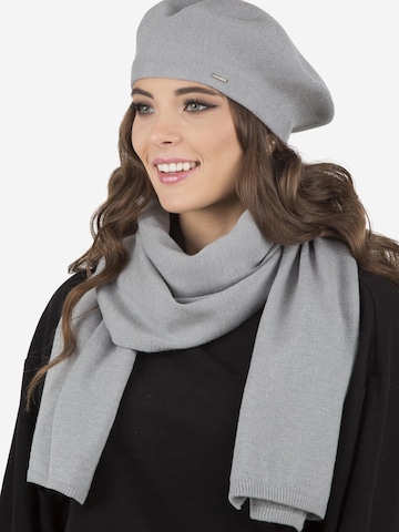 Vivisence Beanie in Grey