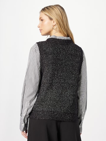 QS Sweater in Black