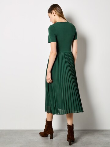 Abito ' ' di Apricot in verde