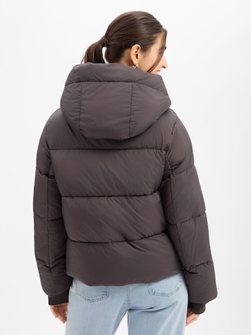 Veste d’hiver Marie Lund en marron