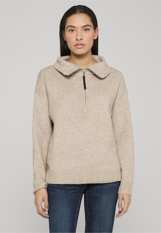 Pullover di Estelou in beige: frontale