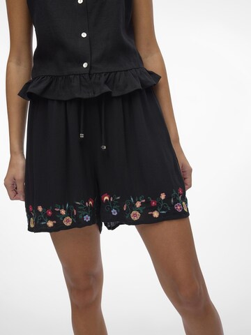 VERO MODA Regular Trousers 'SINA ' in Black