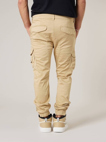 Effilé Pantalon cargo 'Garden' Deeluxe en beige