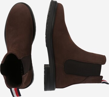 TOMMY HILFIGER Chelsea Boots in Brown