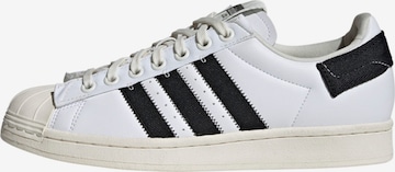 ADIDAS ORIGINALS Sneakers laag 'Superstar Parley' in Wit: voorkant