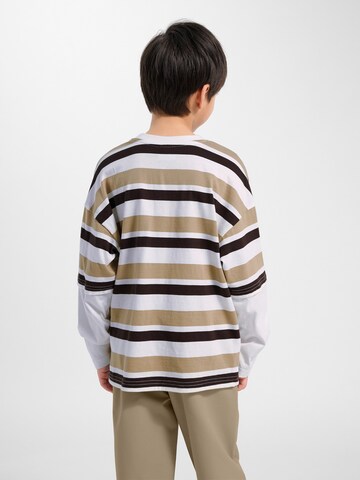 Hummel Shirt in Brown