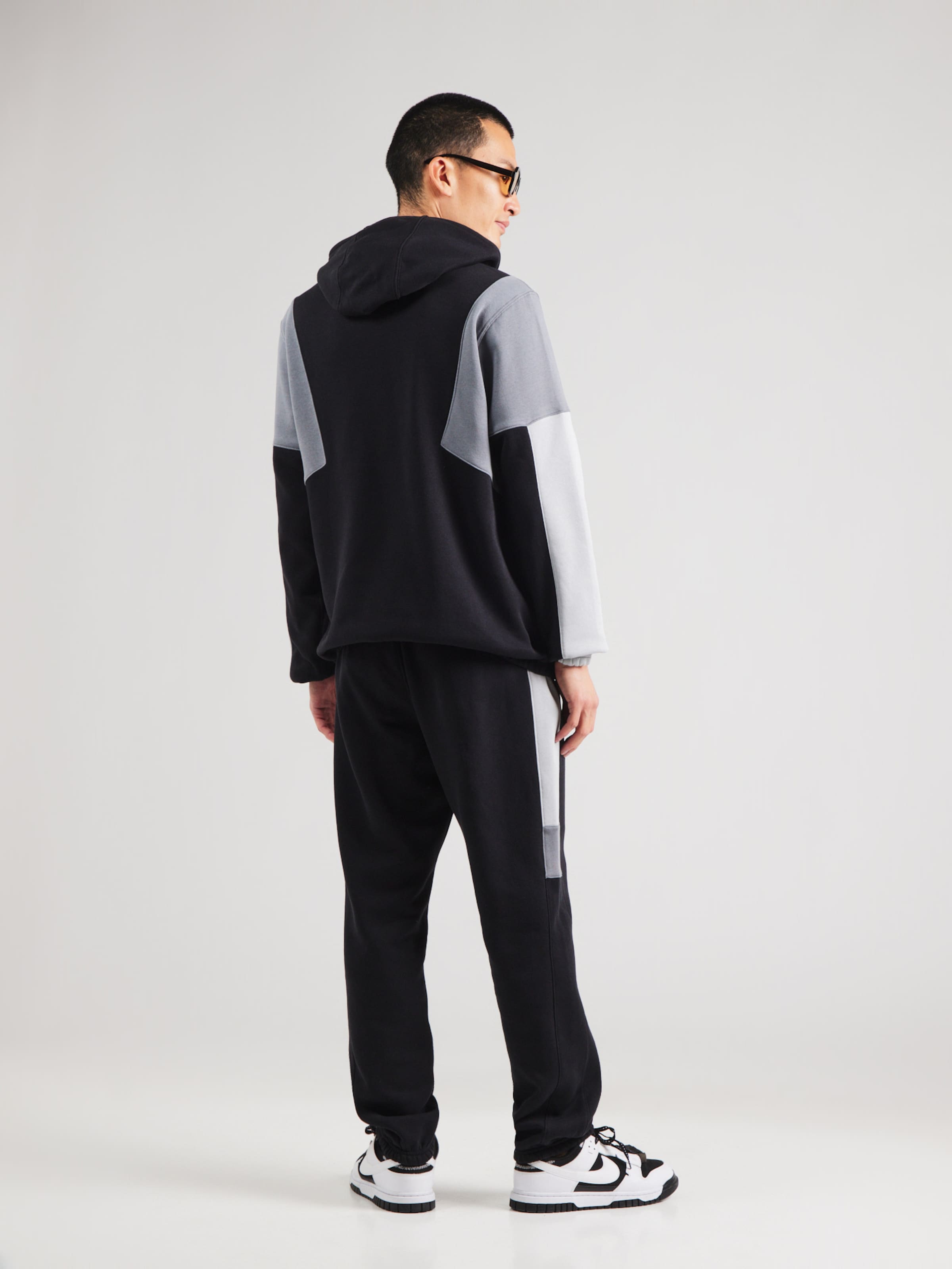 black and grey nike sweatsuit