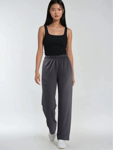 Wide leg Pantaloni di Hiccup in grigio