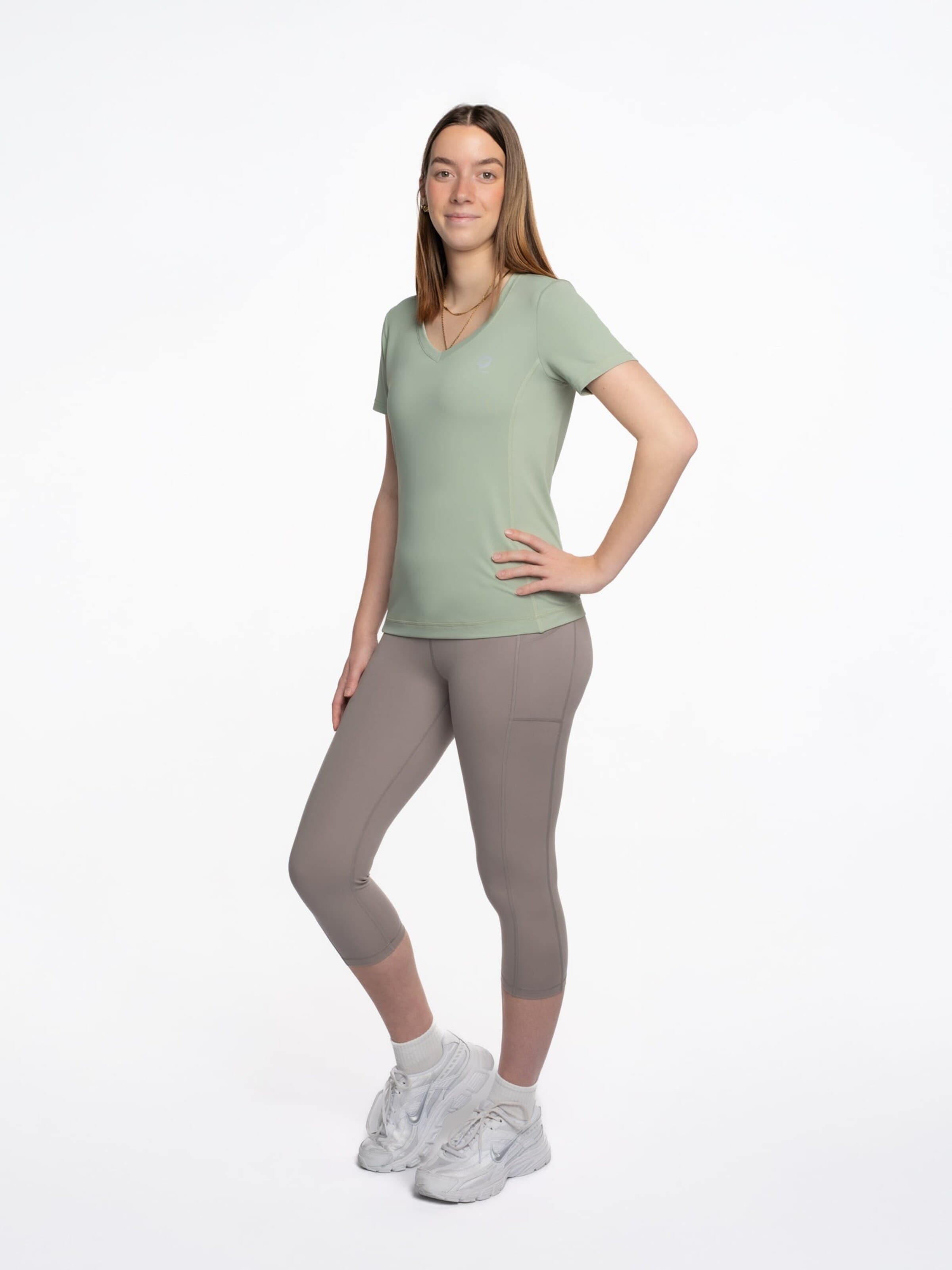 T-shirt fonctionnel 'Mymotus® ladies V-neck T-shirt, Tea Green, YW25' mymotus en vert