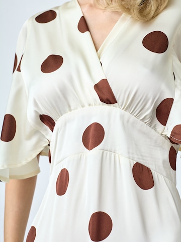 Rochie 'GISELA-DR34' de la SISTERS POINT pe bej
