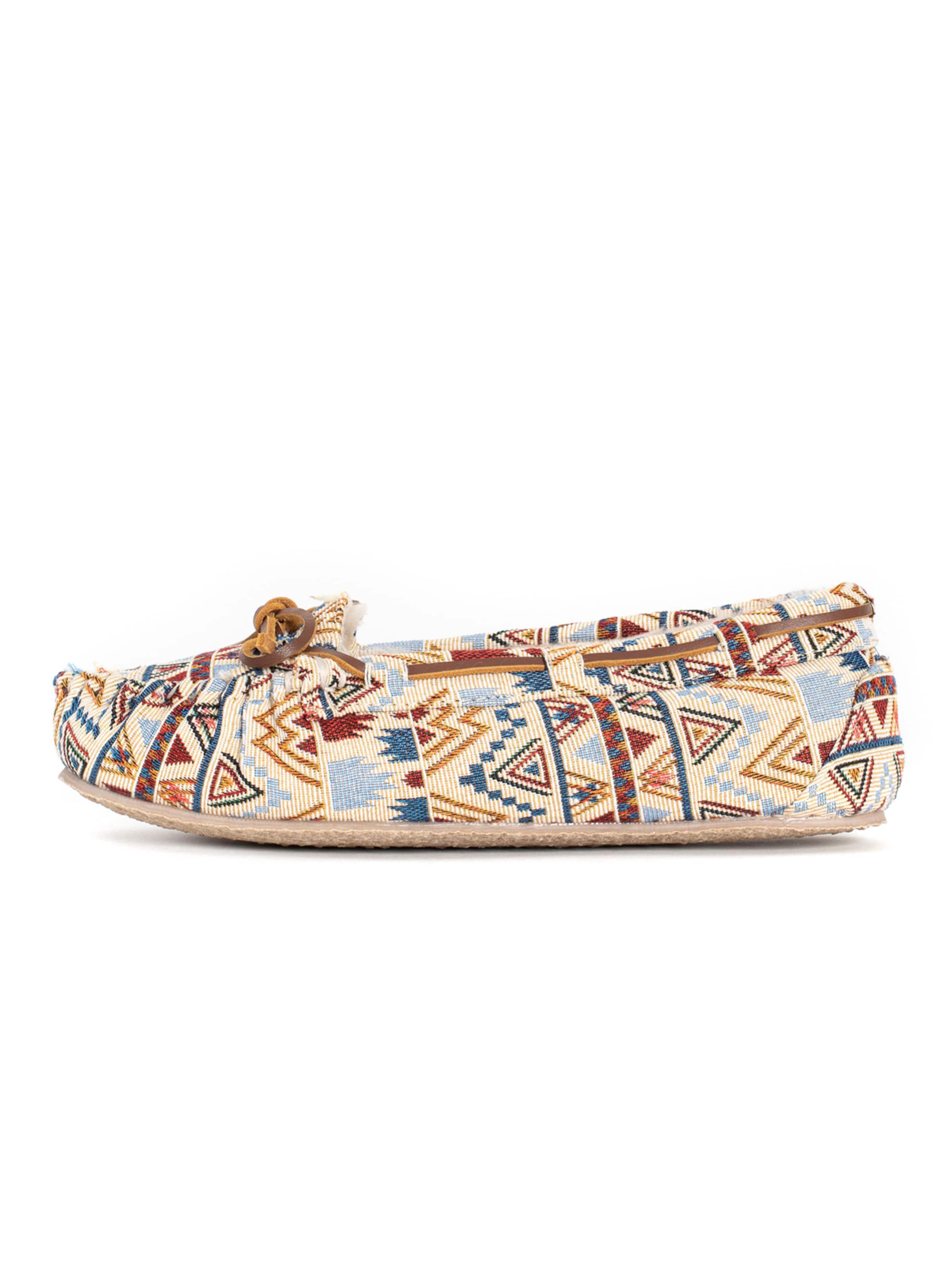 Minnetonka Slipper 'Cally' in Mixed colours: front