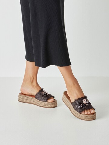 Mule Tamaris en noir