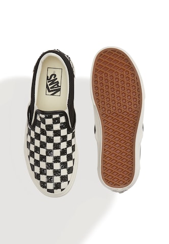 VANS Slip-on 'Classic' in Zwart