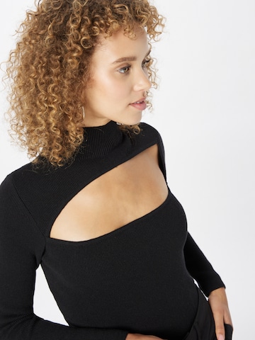 Pull-over NU-IN en noir