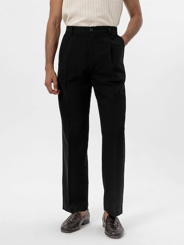Antioch Regular Trousers with creases 'Gioele' in Black: front