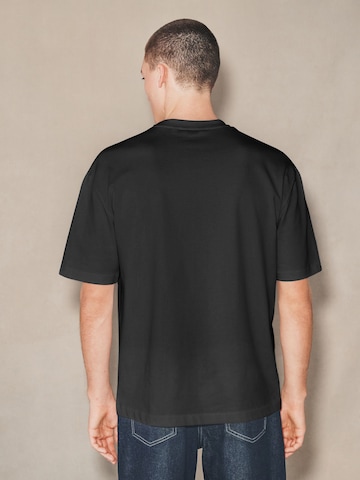 Next Футболка 'Edit' в Черный