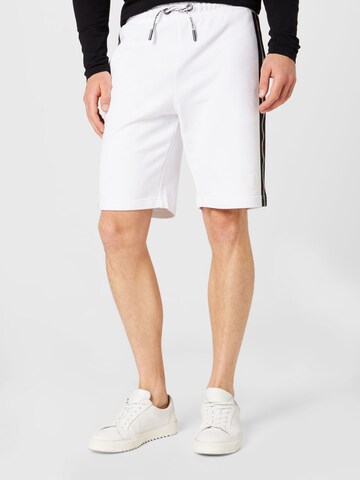 Carlo Colucci Regular Pants in White: front