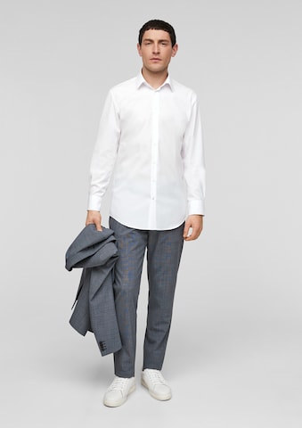 Coupe slim Chemise s.Oliver BLACK LABEL en blanc