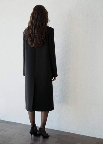 MANGO Mantel 'Jil' in Schwarz