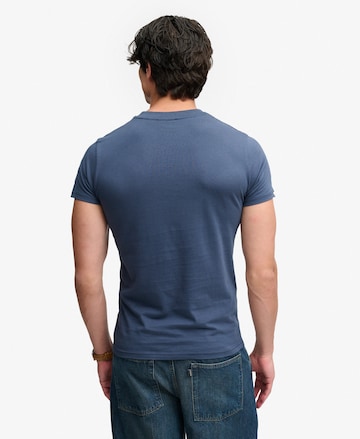 Superdry & Co Тениска 'Essential Serif' в синьо