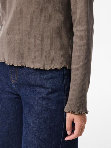 PIECES Shirt in Brown