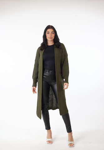 Manteau en tricot Elara en vert : devant