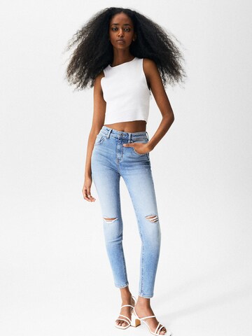 Coupe slim Jean Pull&Bear en bleu : devant