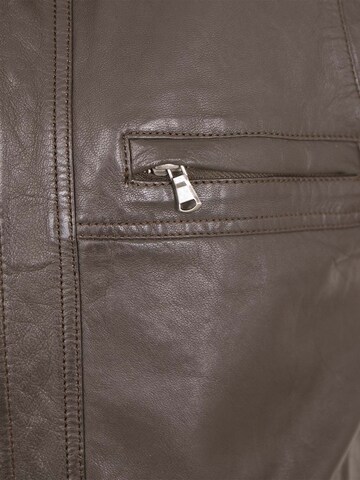 MADDOX Vest 'Andi' in Brown