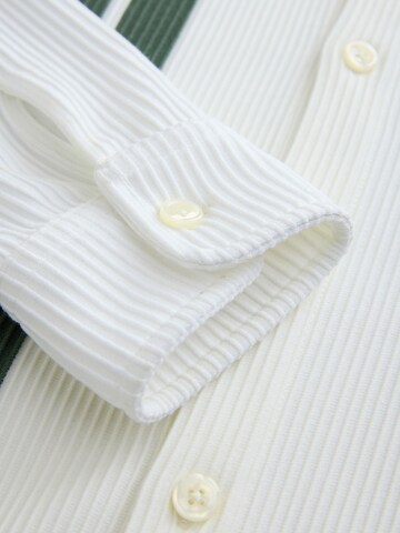 Coupe regular Chemise Next en blanc