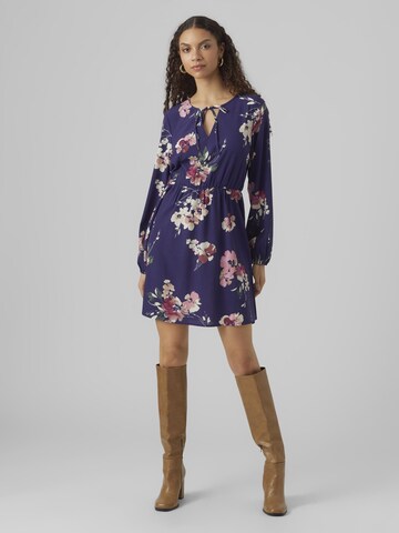 Robe 'SHILAH' VERO MODA en mélange de couleurs