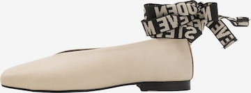 STEVE MADDEN - Bailarina 'Chiney' en blanco: frente