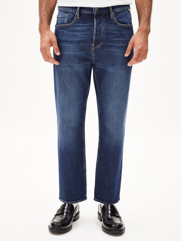 ARMEDANGELS Loosefit Jeans 'Aaustin' in Blau: Vorderseite