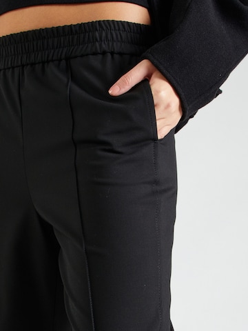 Loosefit Pantalon COMMA en noir