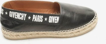 Givenchy Flats & Loafers in 36 in Black: front