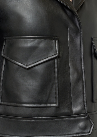 Veste mi-saison COMMA en noir