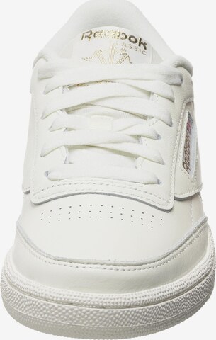 Baskets basses 'Club C 85' Reebok en blanc