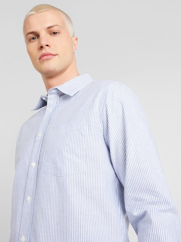 Coupe regular Chemise AÉROPOSTALE en bleu