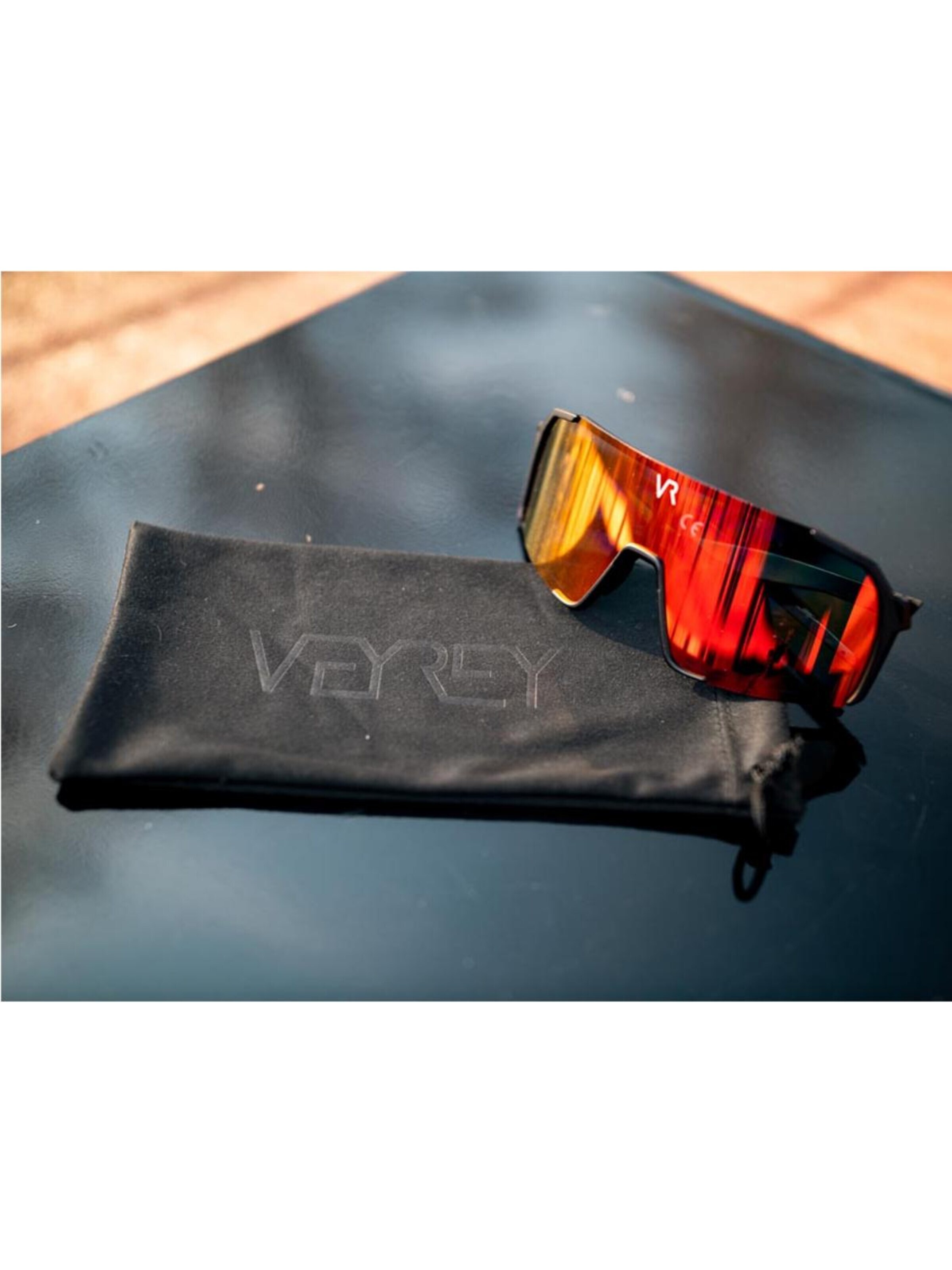 Lunettes de soleil sport 'Aeroblade' VEYREY en orange