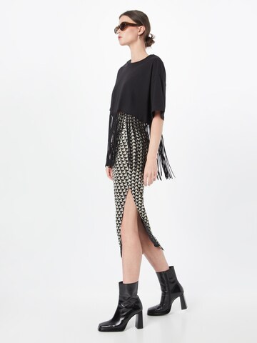 Tricou de la Monki pe negru