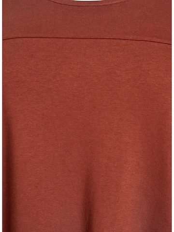 Rochie 'Vcavali' de la Zizzi pe roșu