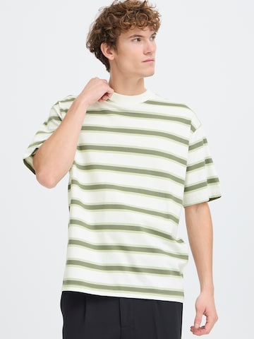 Casual Friday T-shirt 'CFMOBERG' i beige: framsida