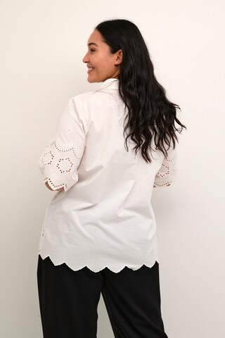KAFFE CURVE Blouse in Wit