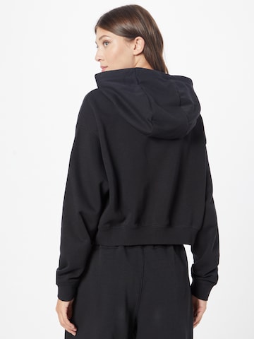 Nike Sportswear Sweatshirt in Black