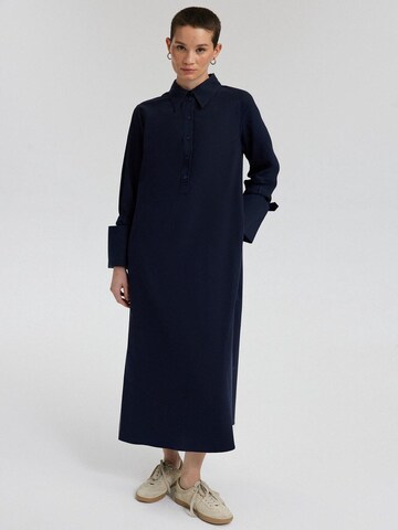 Touche Prive Kleid‌‌‌‌ in Blau: Vorderseite