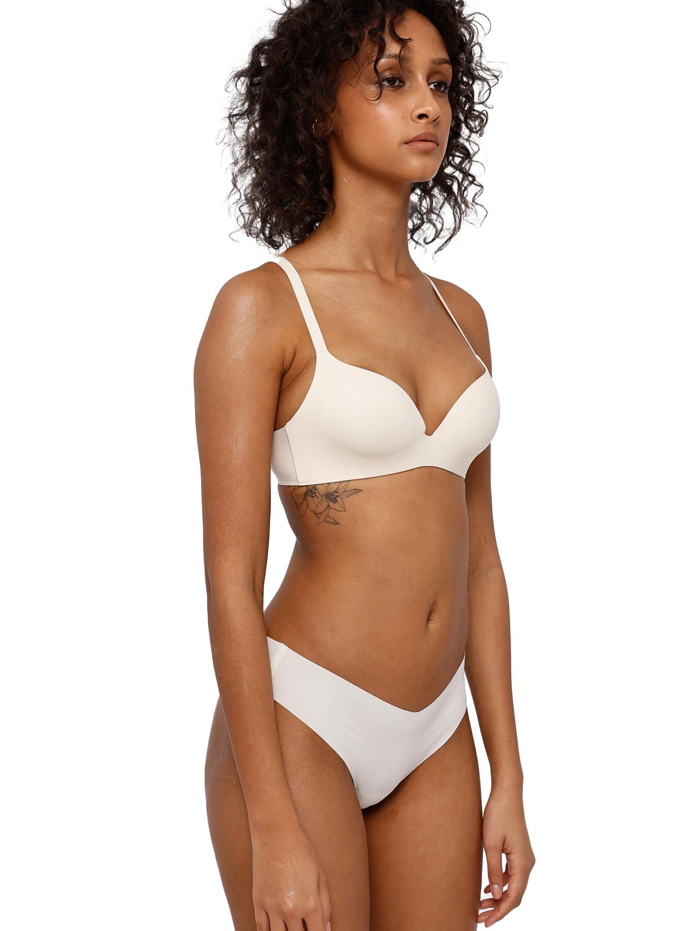 GOD SAVE QUEENS Slip 'Second Skin Brazilian' in Beige