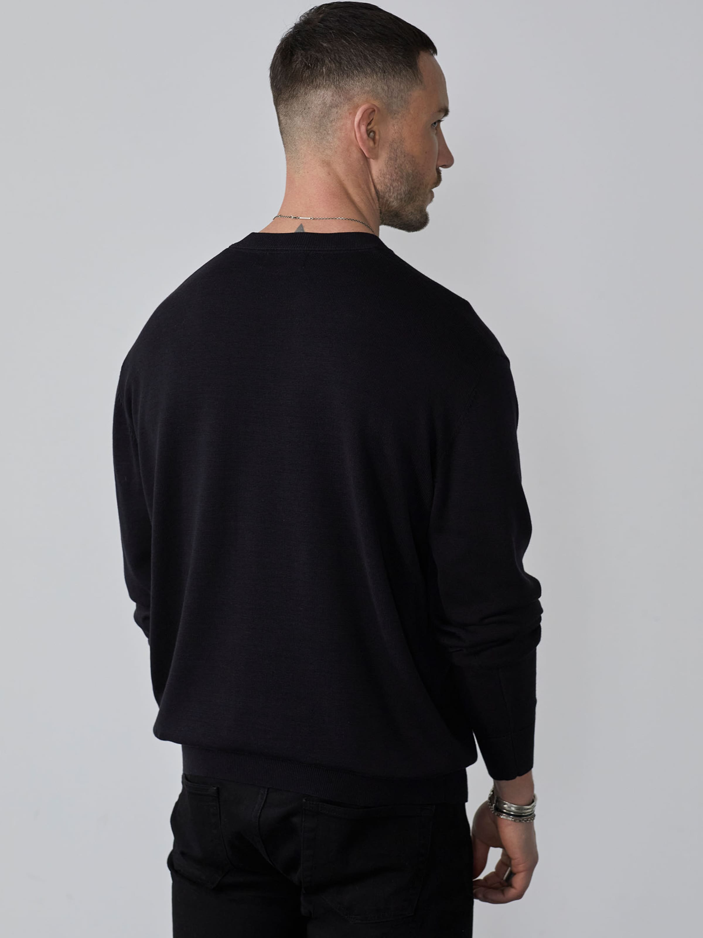 Männer Pullover & Strick DAN FOX APPAREL Pullover 'Gregor' in Schwarz - TF95330 Männer Pullover & Strick DAN FOX APPAREL Pullover 'Gregor' in Schwarz - TF95330
