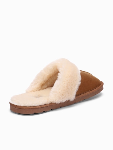 Island Boot Пантофи 'EMESTA' в кафяво