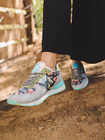 inkkas Sneaker low 'Flutterby - Vegan Premium Sneaker | Nachhaltig & Handgefertigt' in Mischfarben